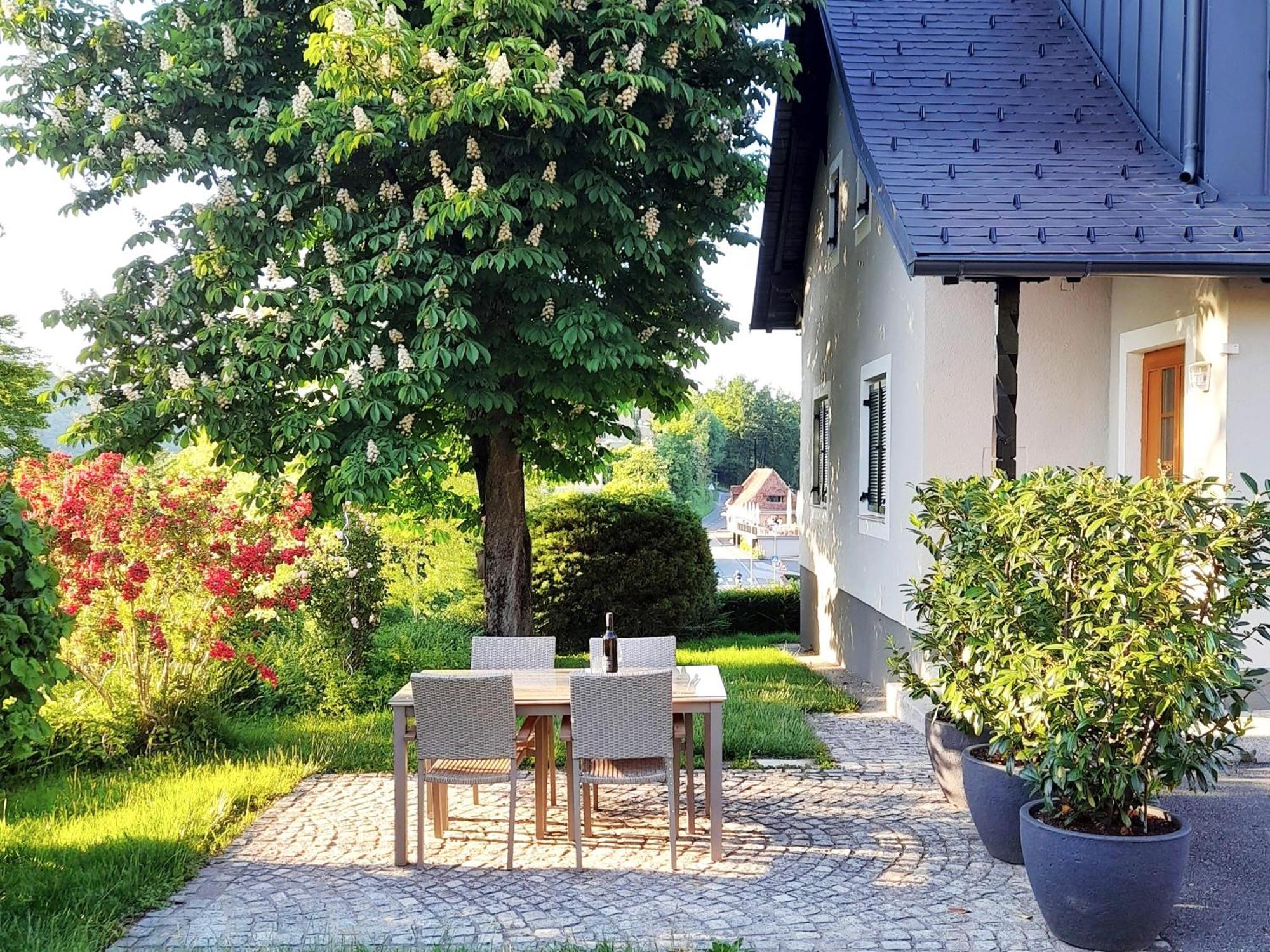Ferienwohnungen Karin Am Seggauberg Leibnitz Bagian luar foto
